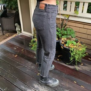 levi’s wedgie (aritzia)
